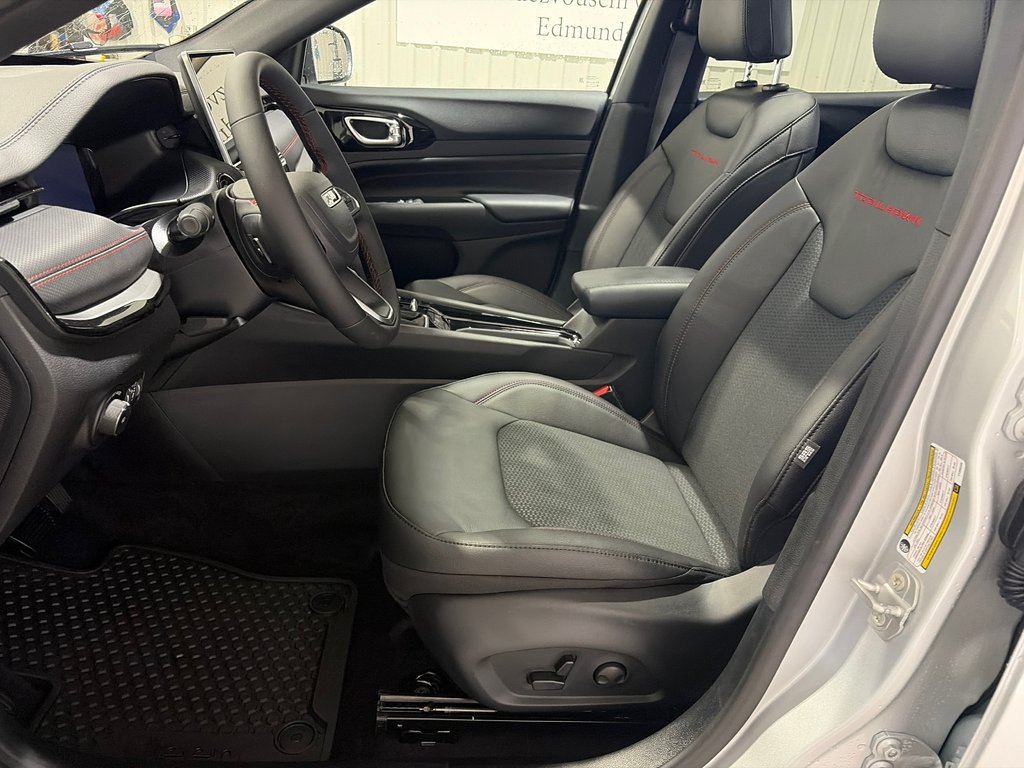 Jeep Compass TRAILHAWK 2026 à Grand-Sault et Edmunston, Nouveau-Brunswick - 13 - w1024h768px