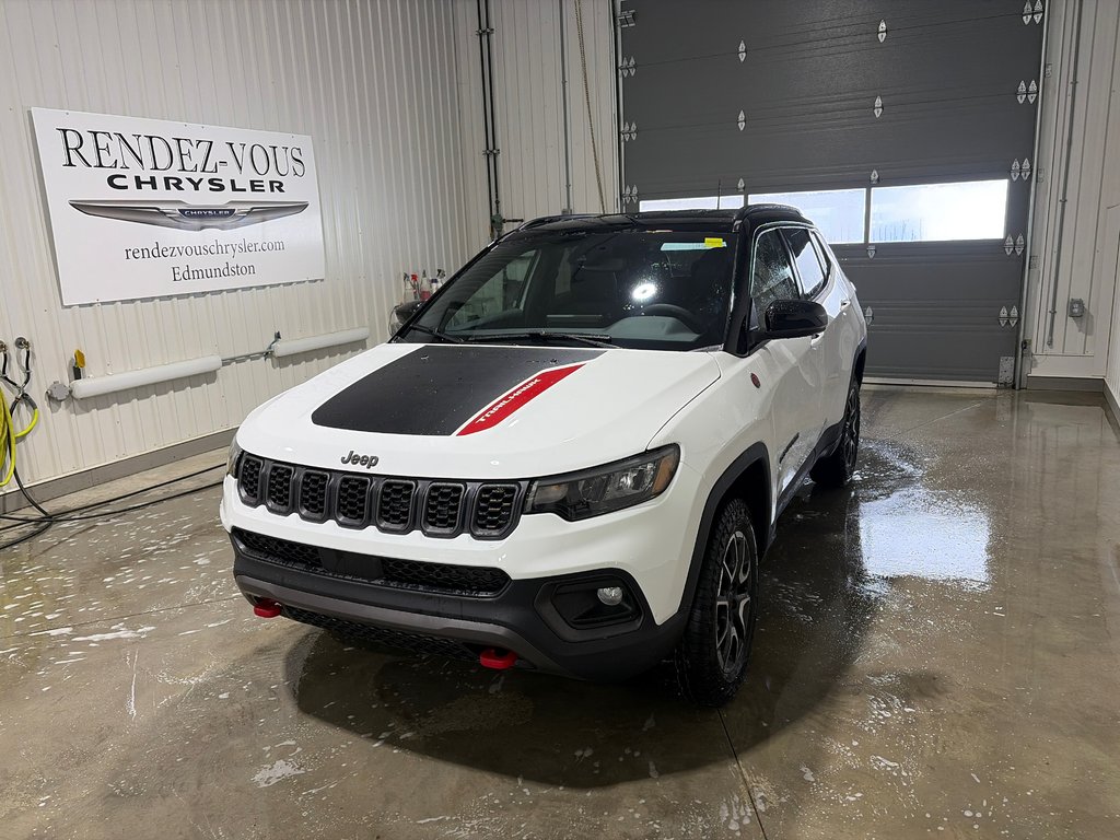 Jeep Compass TRAILHAWK 2026 à Grand-Sault et Edmunston, Nouveau-Brunswick - 2 - w1024h768px