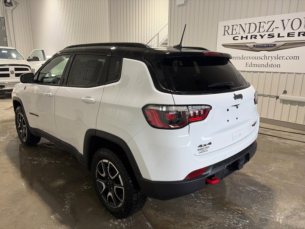 Jeep Compass TRAILHAWK 2026 à Grand-Sault et Edmunston, Nouveau-Brunswick - 7 - w1024h768px