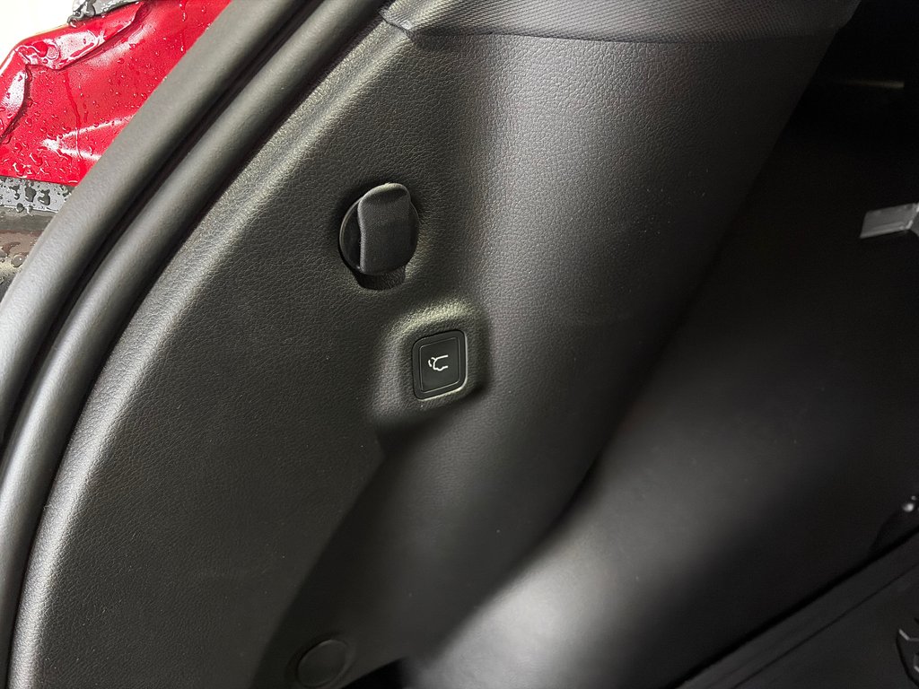 2026 Jeep Compass NORTH in Grand-Sault and Edmunston, New Brunswick - 11 - w1024h768px
