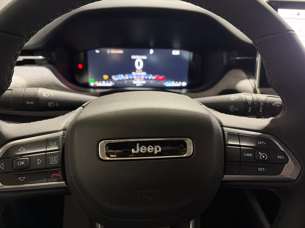2026 Jeep Compass NORTH in Grand-Sault and Edmunston, New Brunswick - 16 - w1024h768px