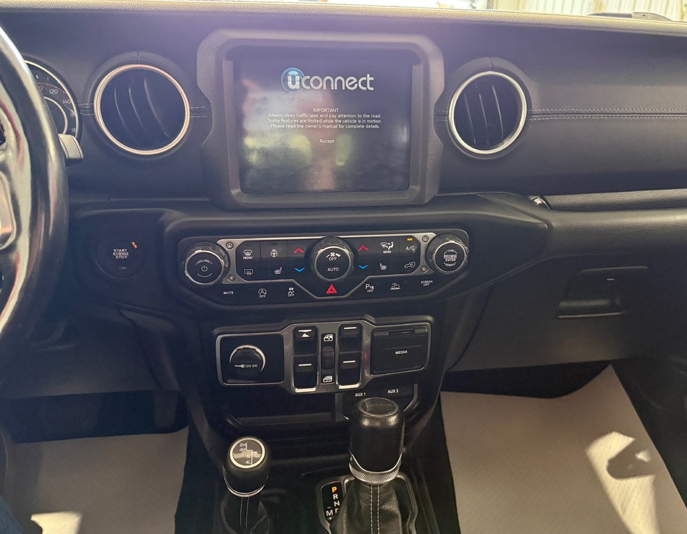 2020 Jeep GLADIATOR Overland in Grand-Sault and Edmunston, New Brunswick - 9 - w1024h768px