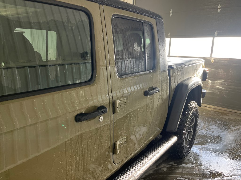 2026 Jeep Gladiator MOJAVE in Grand-Sault and Edmunston, New Brunswick - 7 - w1024h768px
