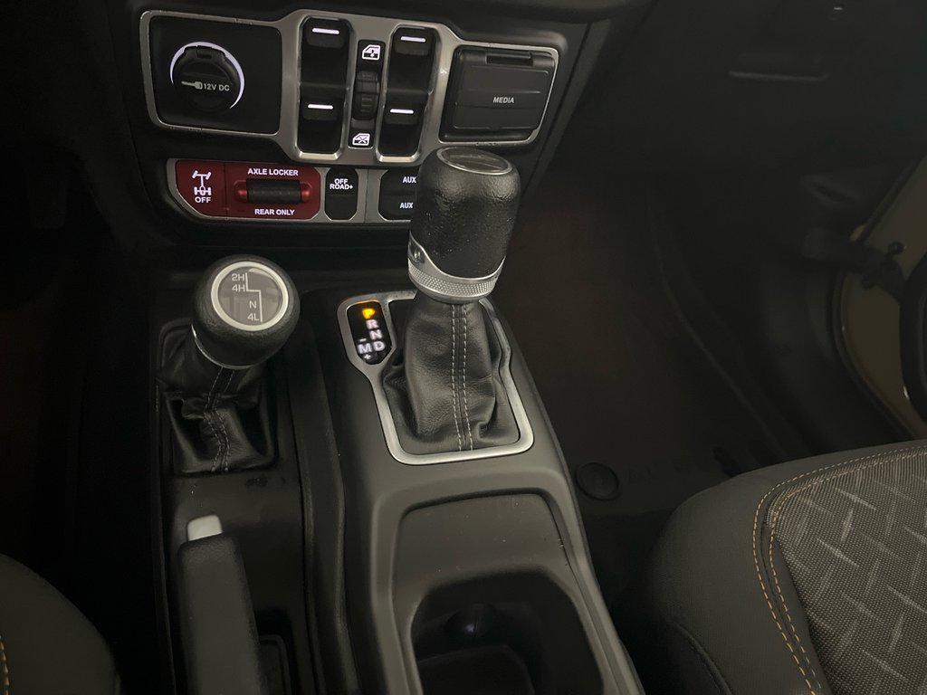 2026 Jeep Gladiator MOJAVE in Grand-Sault and Edmunston, New Brunswick - 15 - w1024h768px