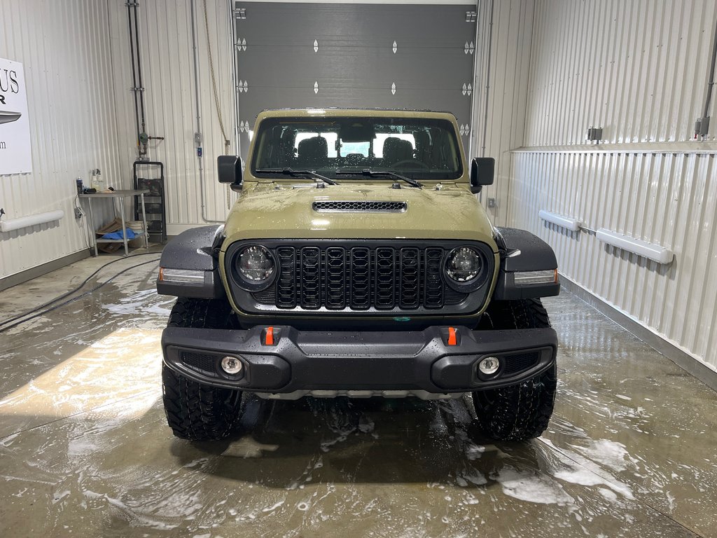 2026 Jeep Gladiator MOJAVE in Grand-Sault and Edmunston, New Brunswick - 2 - w1024h768px