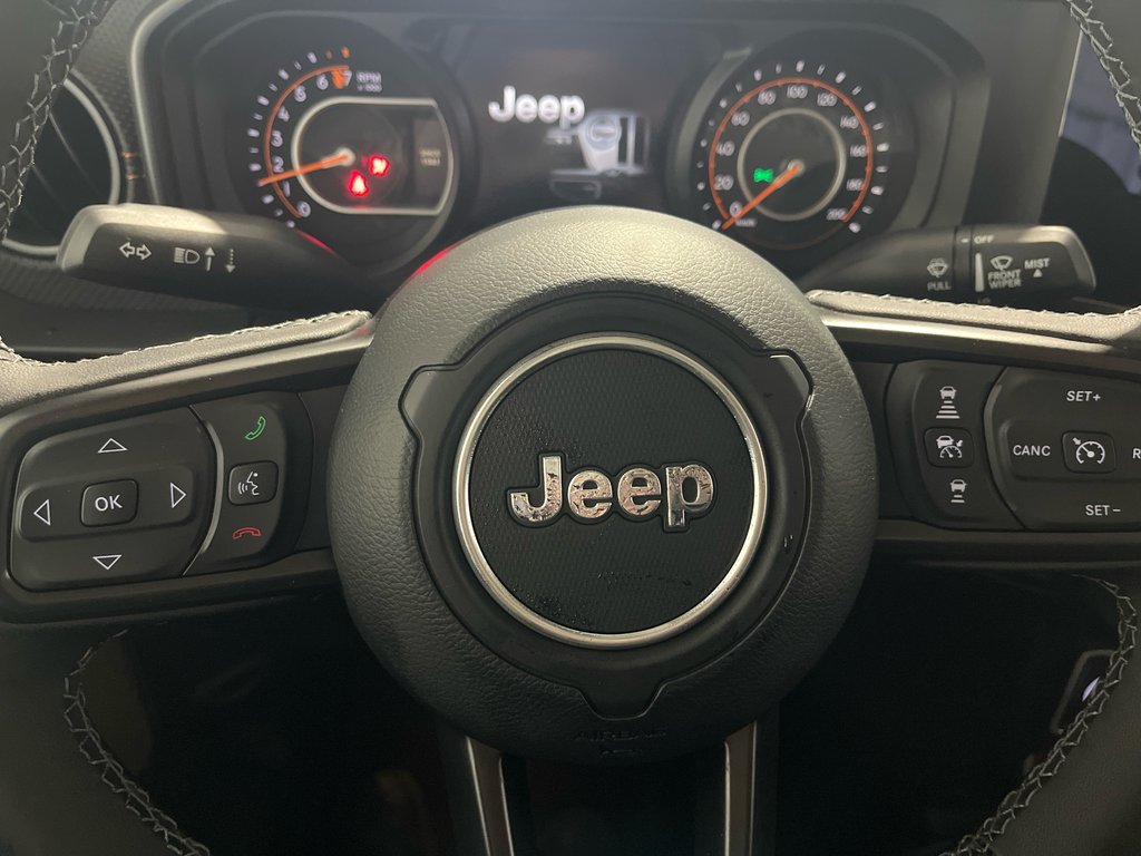 2026 Jeep Gladiator MOJAVE in Grand-Sault and Edmunston, New Brunswick - 13 - w1024h768px