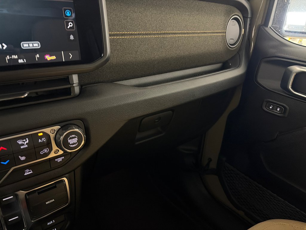 Jeep Gladiator WILLYS'41 2026 à Grand-Sault et Edmunston, Nouveau-Brunswick - 16 - w1024h768px