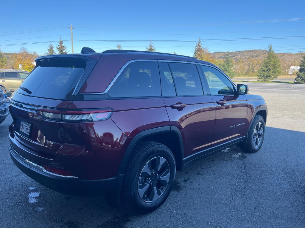 Grand Cherokee 4xe  2023 à Grand-Sault et Edmunston, Nouveau-Brunswick - 4 - w1024h768px