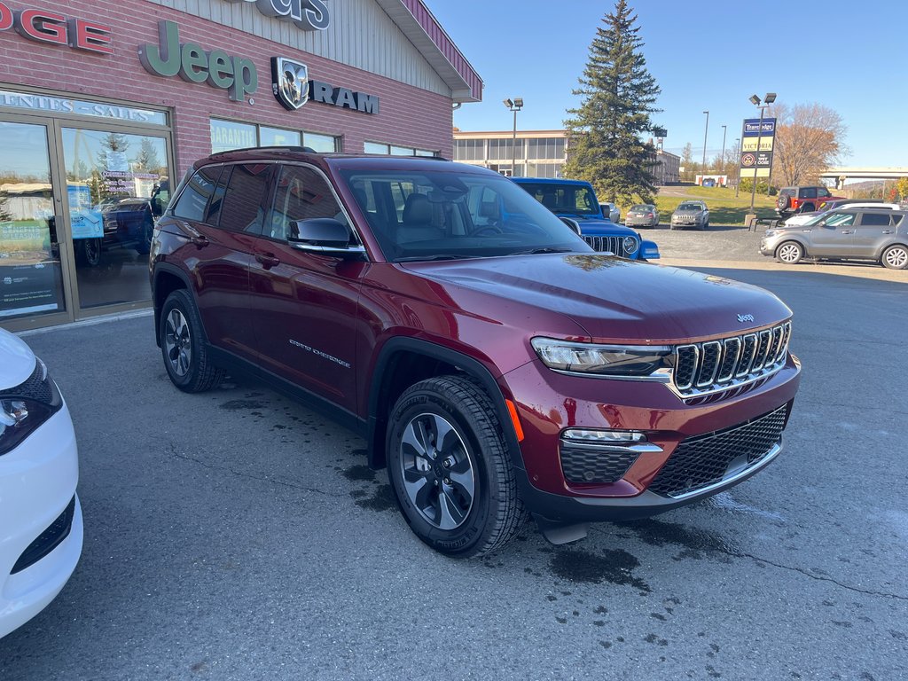 Grand Cherokee 4xe  2023 à Grand-Sault et Edmunston, Nouveau-Brunswick - 3 - w1024h768px