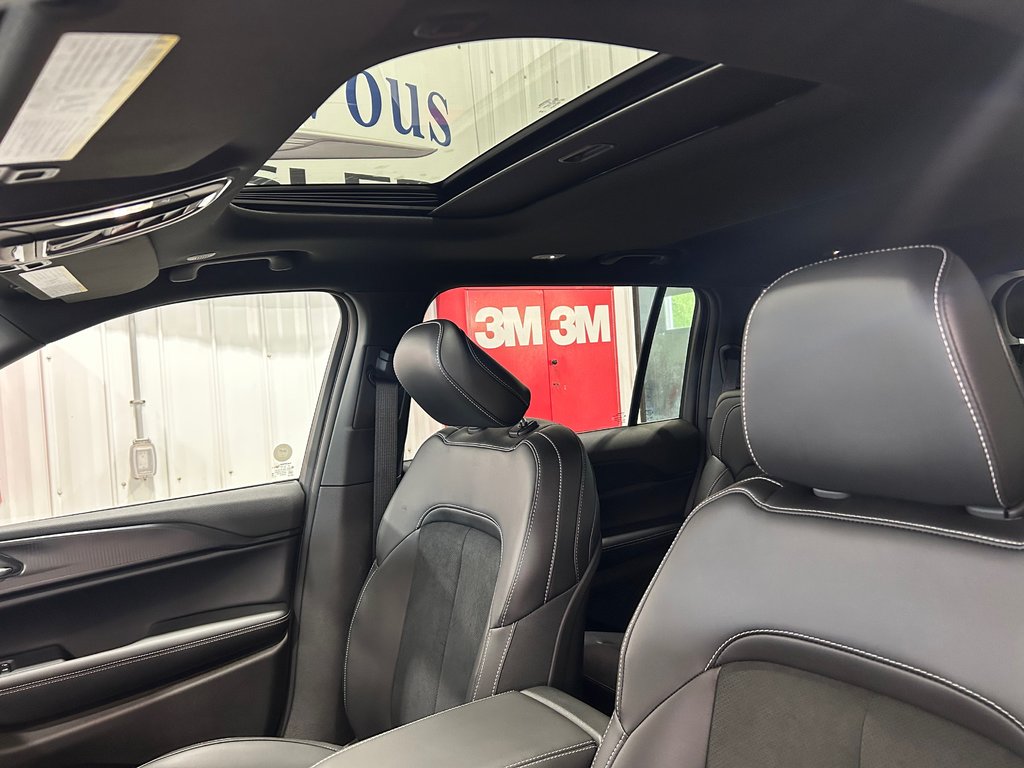 2025 Jeep Grand Cherokee L ALTITUDE in Grand-Sault and Edmunston, New Brunswick - 10 - w1024h768px