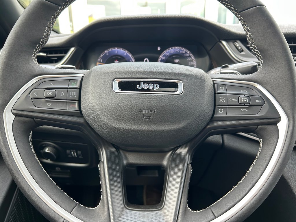 2025 Jeep Grand Cherokee L ALTITUDE in Grand-Sault and Edmunston, New Brunswick - 11 - w1024h768px