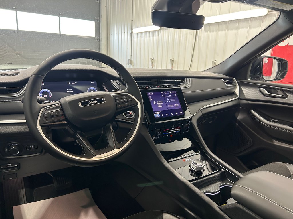 2025 Jeep Grand Cherokee L ALTITUDE in Grand-Sault and Edmunston, New Brunswick - 7 - w1024h768px