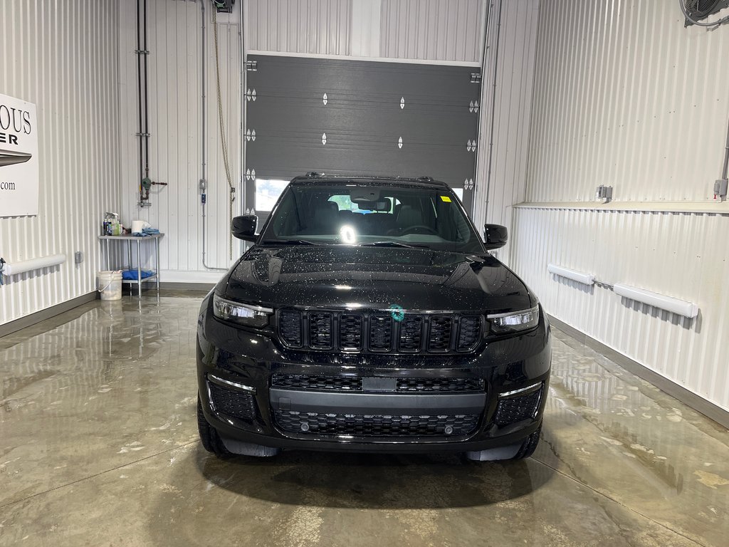 2025 Jeep Grand Cherokee L LIMITED in Grand-Sault and Edmunston, New Brunswick - 2 - w1024h768px