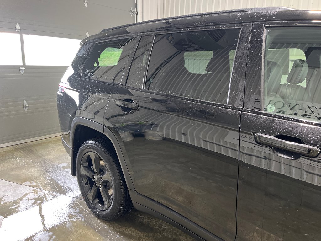 2025 Jeep Grand Cherokee L LIMITED in Grand-Sault and Edmunston, New Brunswick - 4 - w1024h768px