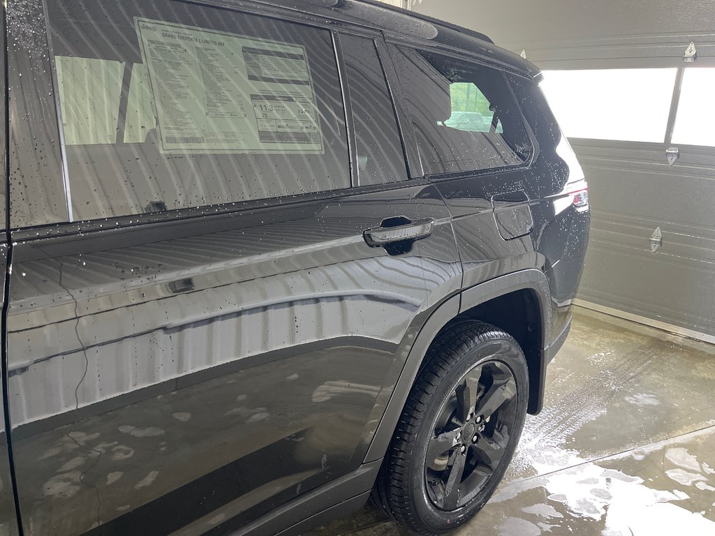 2025 Jeep Grand Cherokee L LIMITED in Grand-Sault and Edmunston, New Brunswick - 7 - w1024h768px