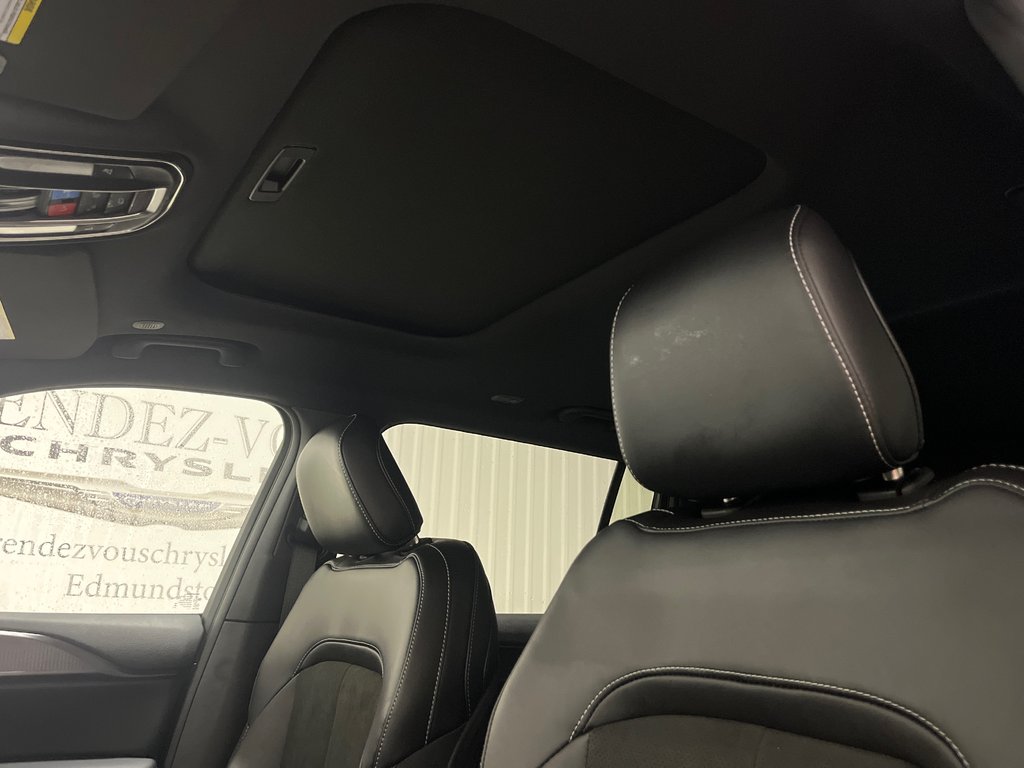 Jeep Grand Cherokee L ALTITUDE 2025 à Grand-Sault et Edmunston, Nouveau-Brunswick - 16 - w1024h768px