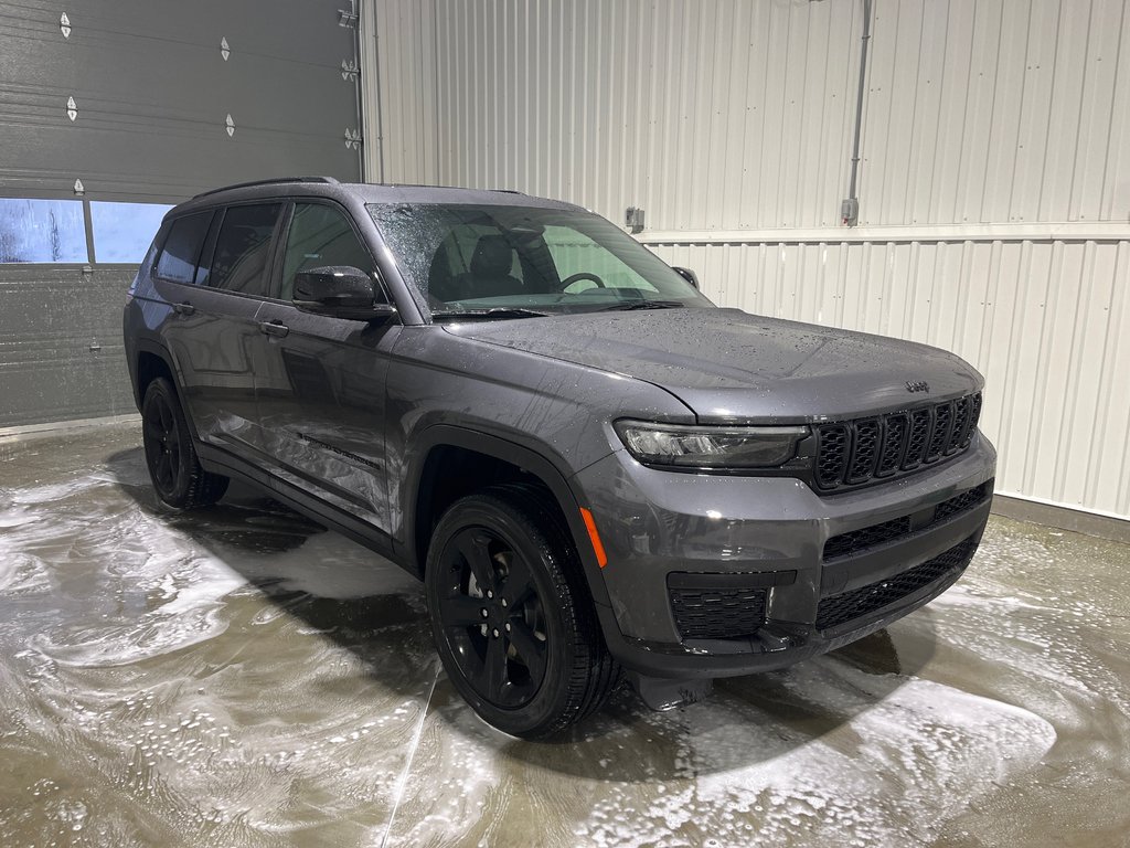 Jeep Grand Cherokee L ALTITUDE 2025 à Grand-Sault et Edmunston, Nouveau-Brunswick - 7 - w1024h768px