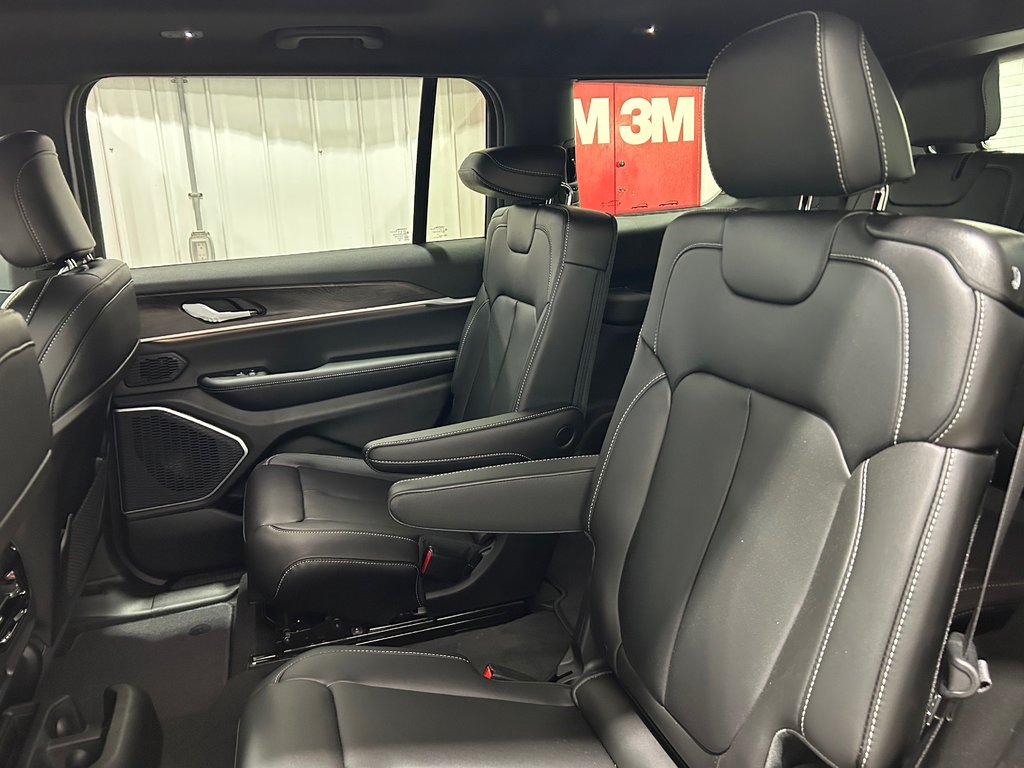2026 Jeep Grand Cherokee L LIMITED in Grand-Sault and Edmunston, New Brunswick - 8 - w1024h768px