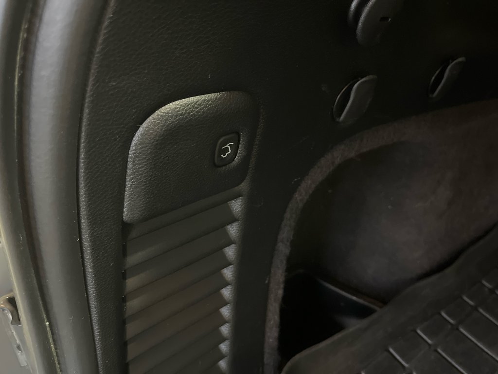 2019 Jeep GRAND CHEROKEE LAREDO/ALT Altitude in Grand-Sault and Edmunston, New Brunswick - 11 - w1024h768px