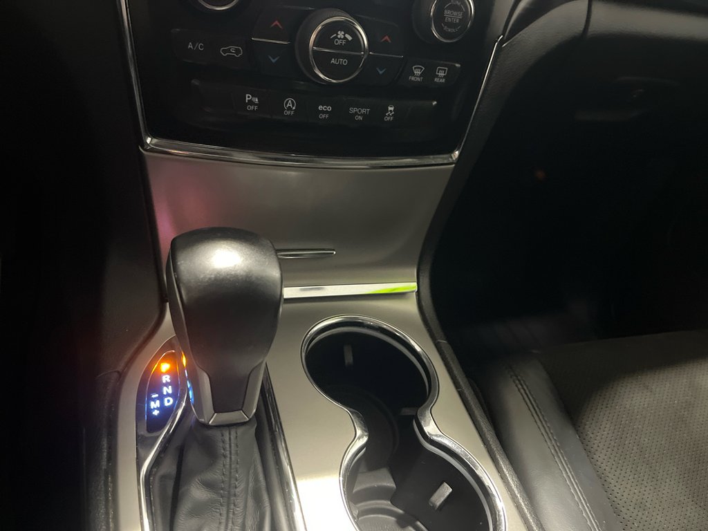 2019 Jeep GRAND CHEROKEE LAREDO/ALT Altitude in Grand-Sault and Edmunston, New Brunswick - 18 - w1024h768px