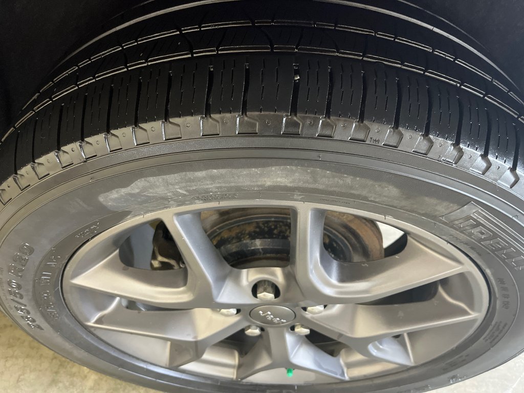 2019 Jeep GRAND CHEROKEE LIMITED LIMITED X in Grand-Sault and Edmunston, New Brunswick - 7 - w1024h768px