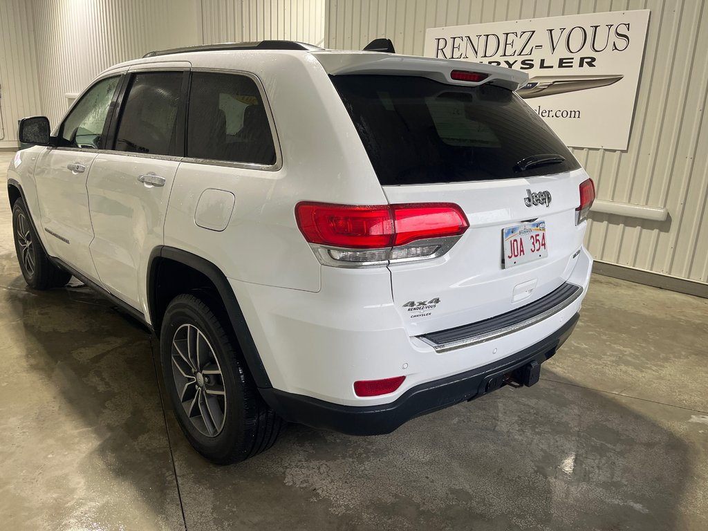 2017 Jeep GRAND CHEROKEE Limited in Grand-Sault and Edmunston, New Brunswick - 6 - w1024h768px