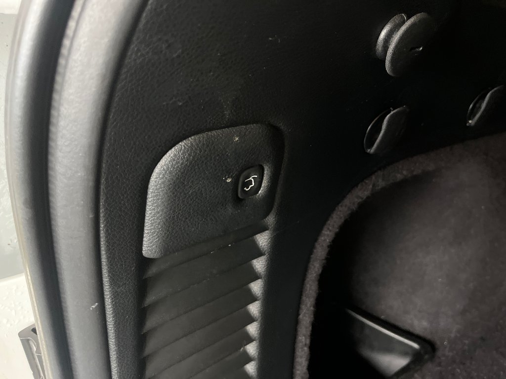 2017 Jeep GRAND CHEROKEE Limited in Grand-Sault and Edmunston, New Brunswick - 11 - w1024h768px