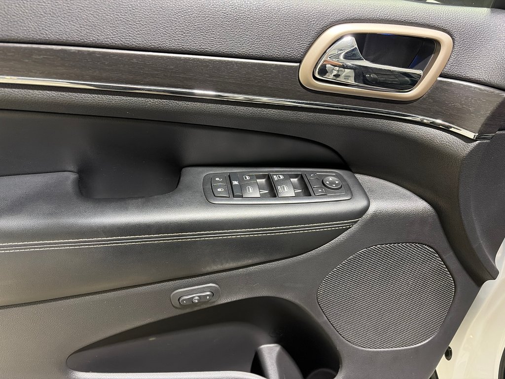 2017 Jeep GRAND CHEROKEE Limited in Grand-Sault and Edmunston, New Brunswick - 16 - w1024h768px