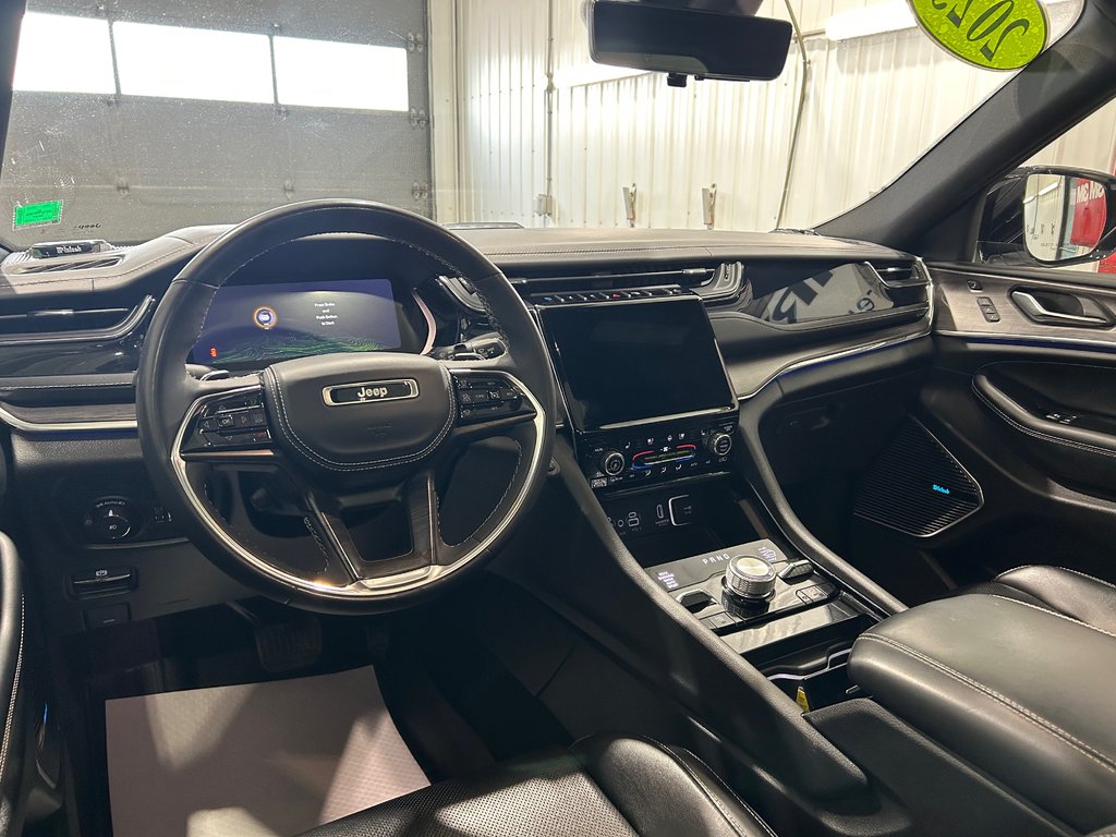 2023 Jeep GRAND CHEROKEE OVERLAND in Grand-Sault and Edmunston, New Brunswick - 8 - w1024h768px