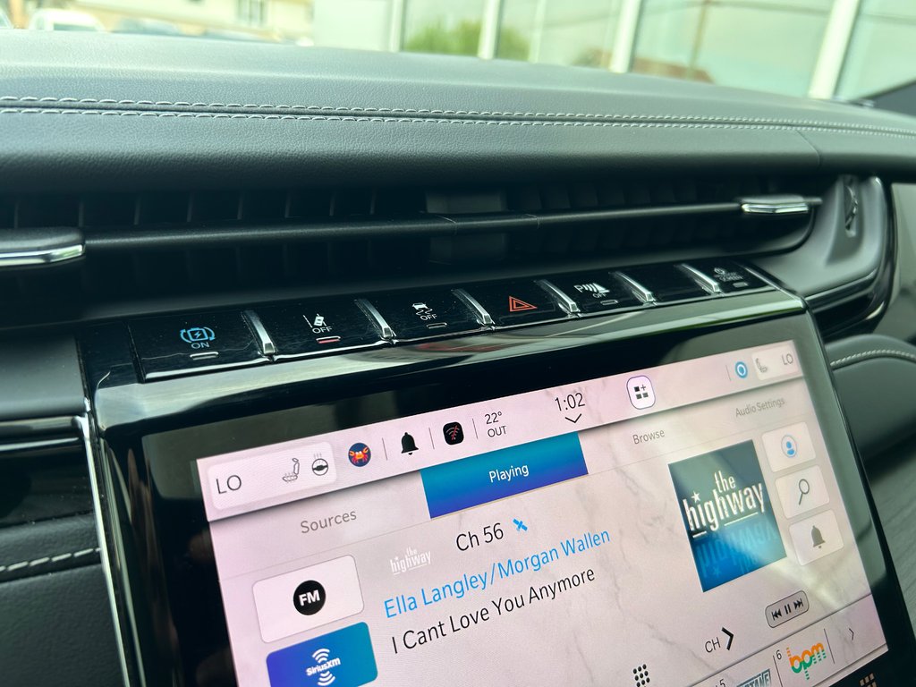 2023 Jeep GRAND CHEROKEE OVERLAND in Grand-Sault and Edmunston, New Brunswick - 17 - w1024h768px