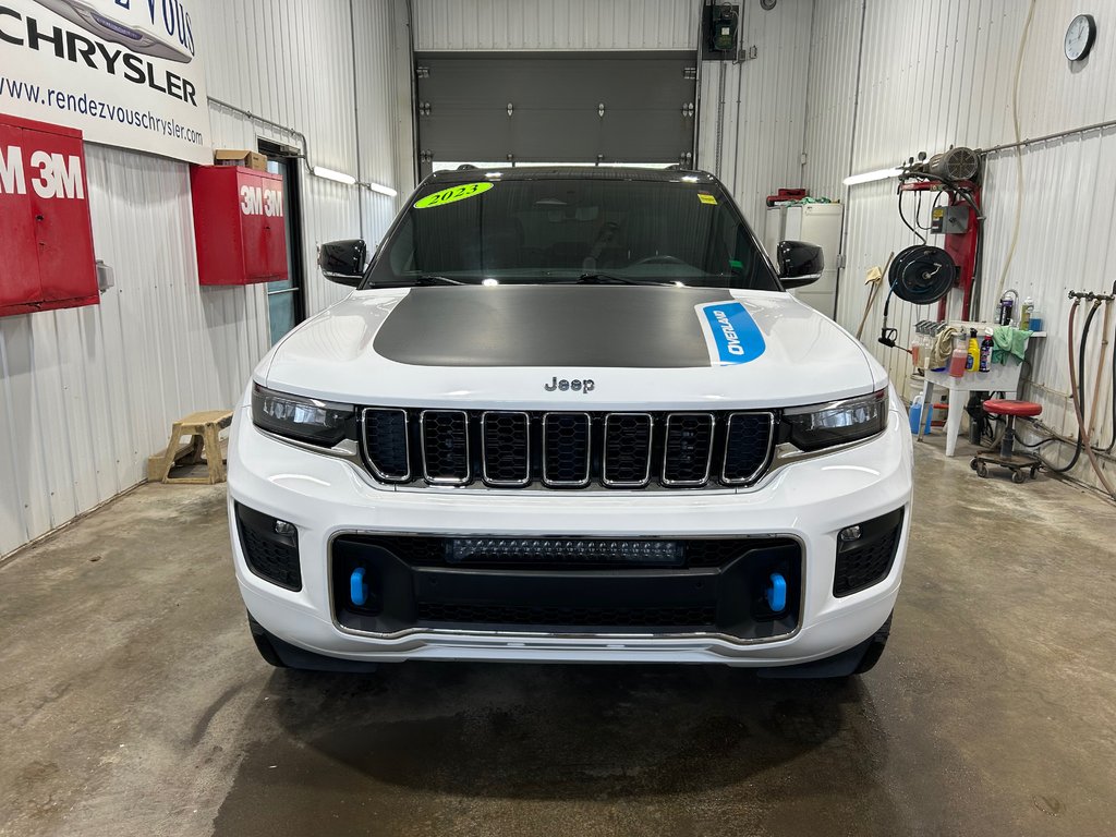 2023 Jeep GRAND CHEROKEE OVERLAND in Grand-Sault and Edmunston, New Brunswick - 2 - w1024h768px