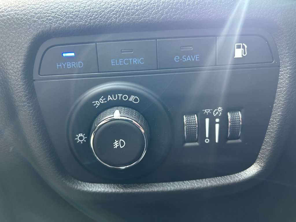 2023 Jeep GRAND CHEROKEE OVERLAND in Grand-Sault and Edmunston, New Brunswick - 19 - w1024h768px