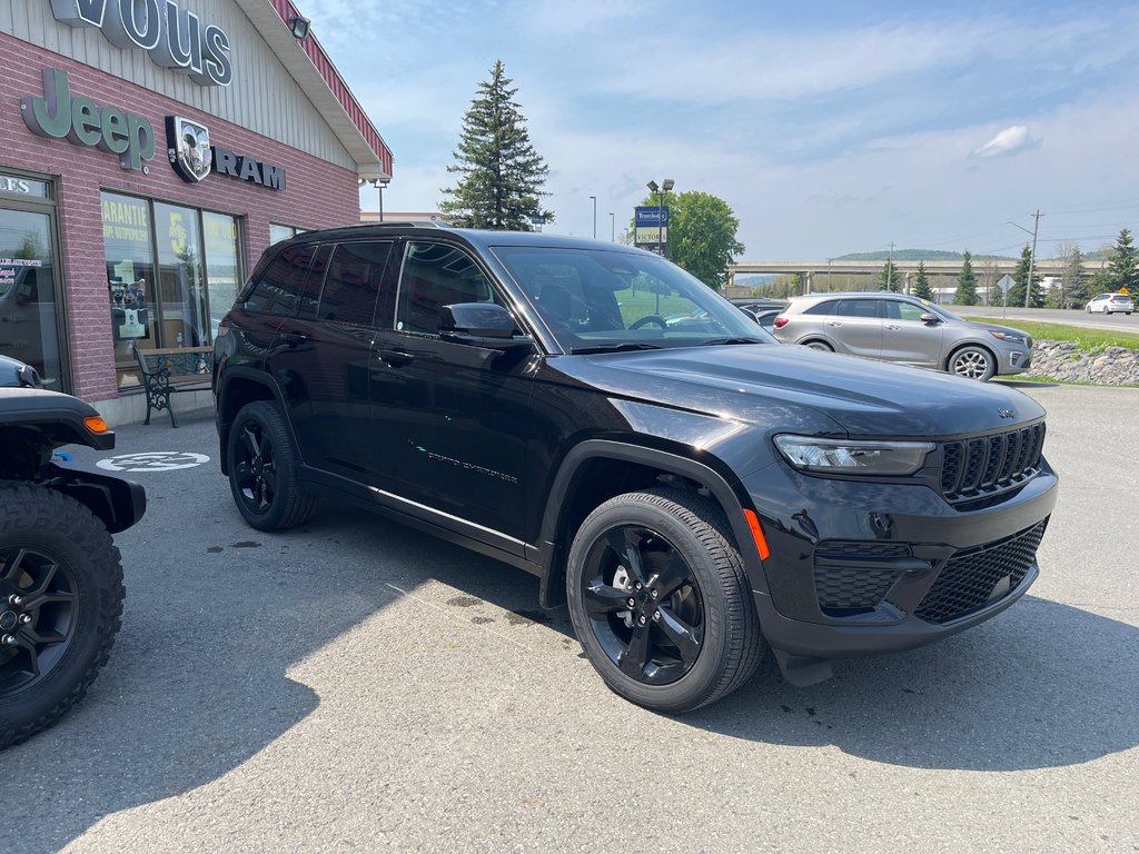 Grand Cherokee ALTITUDE 2024 à Grand-Sault et Edmunston, Nouveau-Brunswick - 3 - w1024h768px