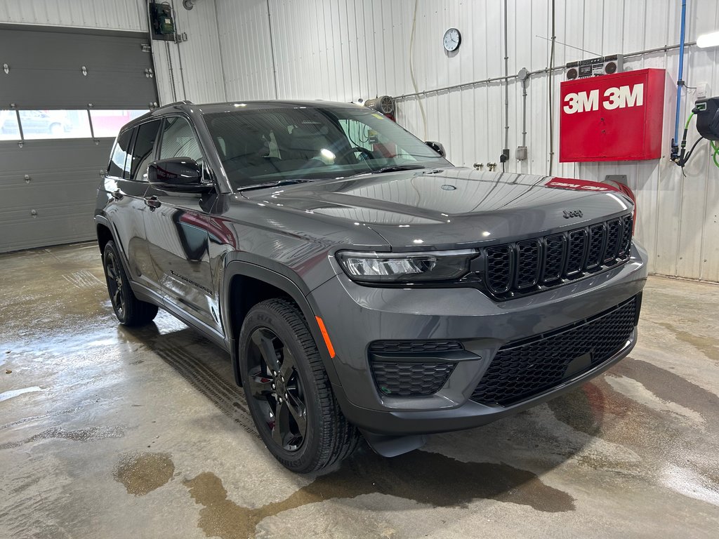 Grand Cherokee ALTITUDE 2024 à Grand-Sault et Edmunston, Nouveau-Brunswick - 3 - w1024h768px