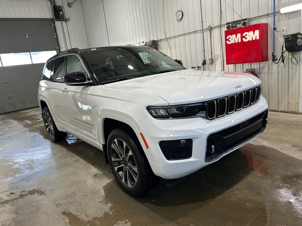 2025 Jeep Grand Cherokee OVERLAND in Grand-Sault and Edmunston, New Brunswick - 3 - w1024h768px