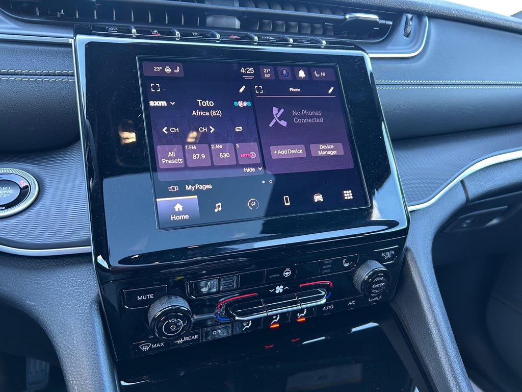 2025 Jeep Grand Cherokee LAREDO ALTITUDE in Grand-Sault and Edmunston, New Brunswick - 12 - w1024h768px