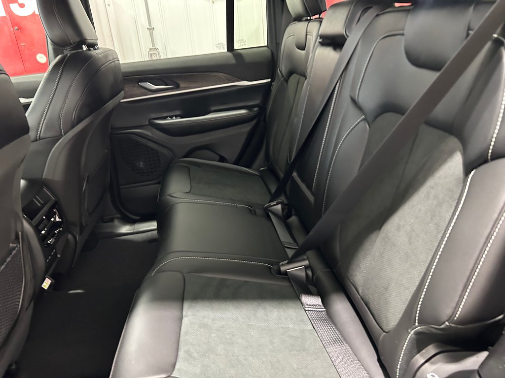 Jeep Grand Cherokee ALTITUDE 2026 à Grand-Sault et Edmunston, Nouveau-Brunswick - 8 - w1024h768px