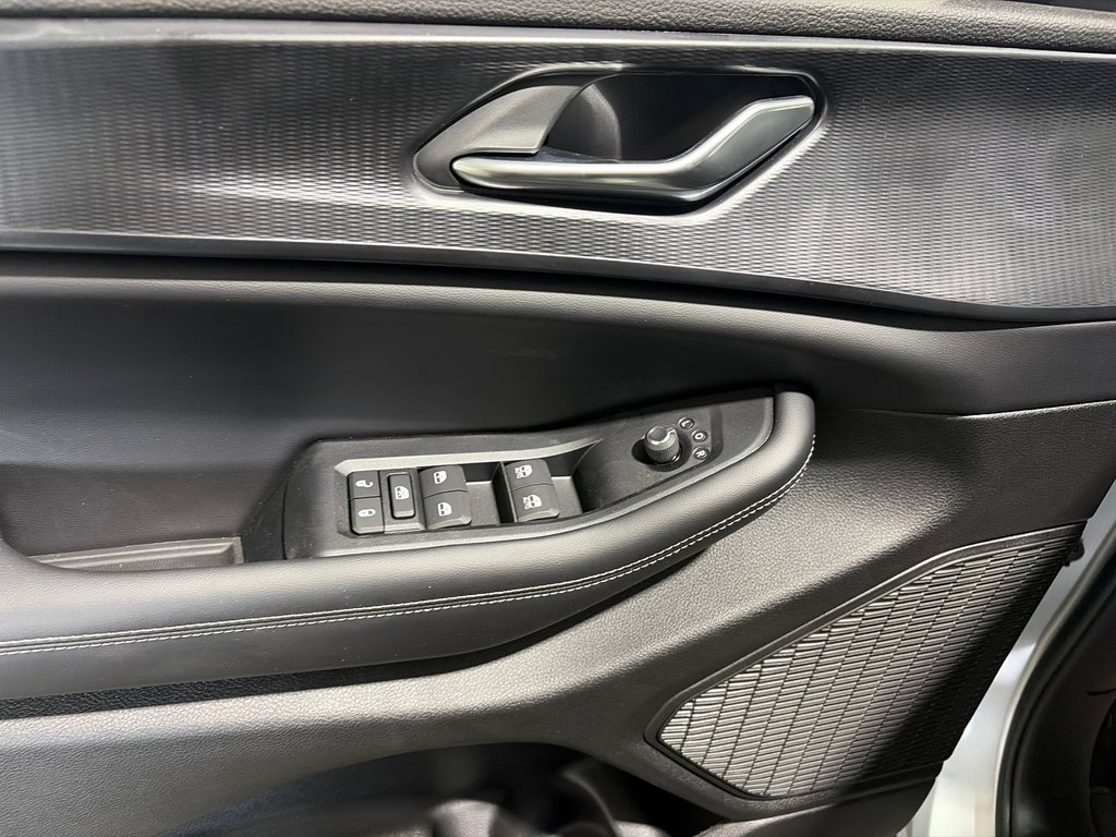 2026 Jeep Grand Cherokee LAREDO X in Grand-Sault and Edmunston, New Brunswick - 13 - w1024h768px