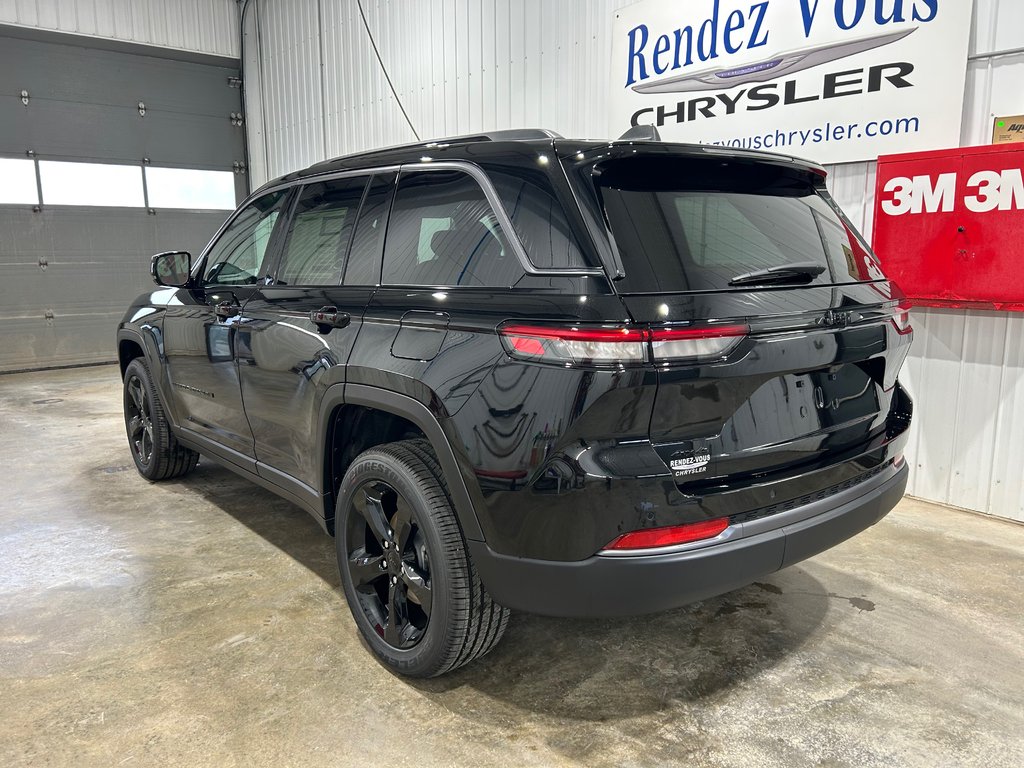 2026 Jeep Grand Cherokee ALTITUDE in Grand-Sault and Edmunston, New Brunswick - 6 - w1024h768px