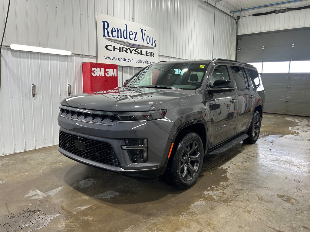Jeep Grand Wagoneer ALTITUDE 2026 à Grand-Sault et Edmunston, Nouveau-Brunswick - 1 - w1024h768px