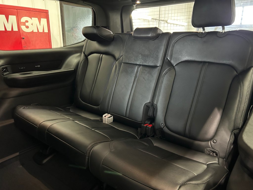 Jeep Grand Wagoneer ALTITUDE 2026 à Grand-Sault et Edmunston, Nouveau-Brunswick - 9 - w1024h768px