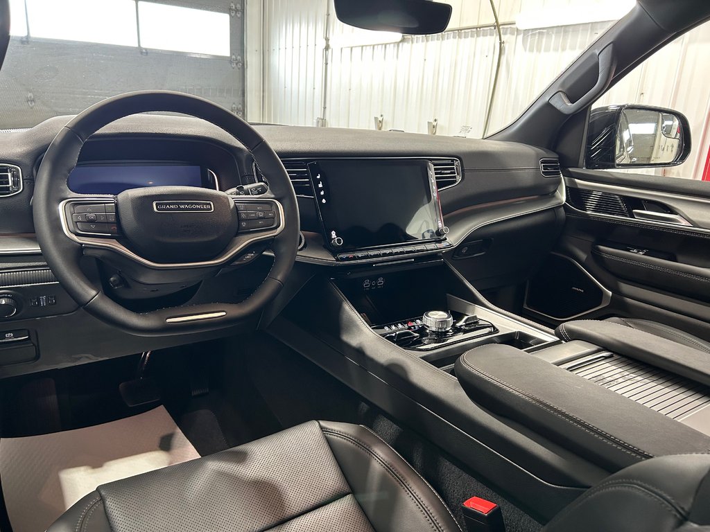 Jeep Grand Wagoneer ALTITUDE 2026 à Grand-Sault et Edmunston, Nouveau-Brunswick - 7 - w1024h768px