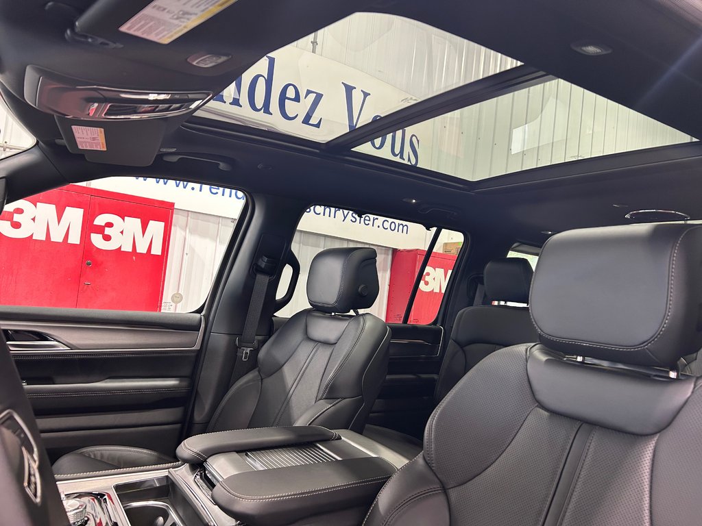 2026 Jeep Grand Wagoneer RESERVE in Grand-Sault and Edmunston, New Brunswick - 10 - w1024h768px