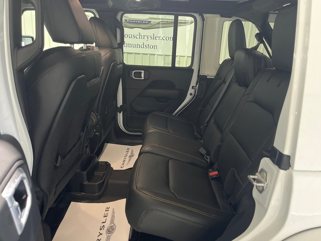 2025 Jeep WRANGLER 4-Door SAHARA in Grand-Sault and Edmunston, New Brunswick - 9 - w1024h768px