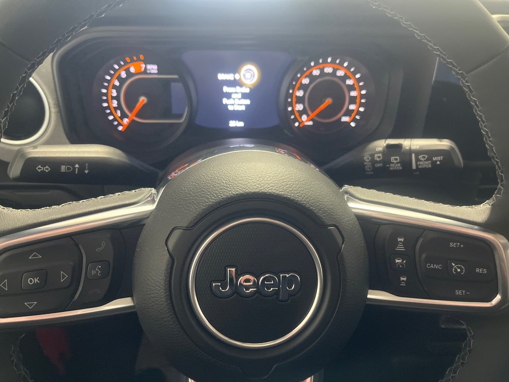 2025 Jeep Wrangler 4-Door SAHARA in Grand-Sault and Edmunston, New Brunswick - 14 - w1024h768px