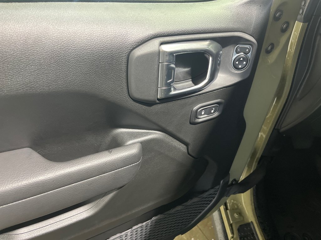 2026 Jeep Wrangler 4-Door WILLYS in Grand-Sault and Edmunston, New Brunswick - 11 - w1024h768px