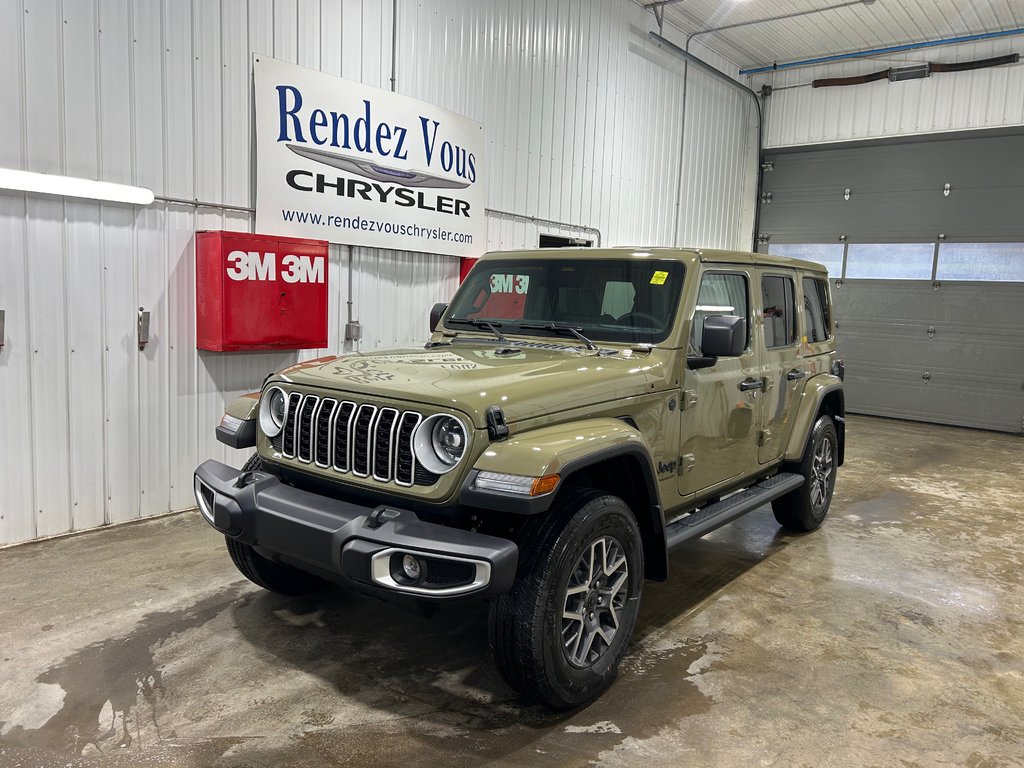 Jeep Wrangler 4-Door SAHARA 2026 à Grand-Sault et Edmunston, Nouveau-Brunswick - 1 - w1024h768px