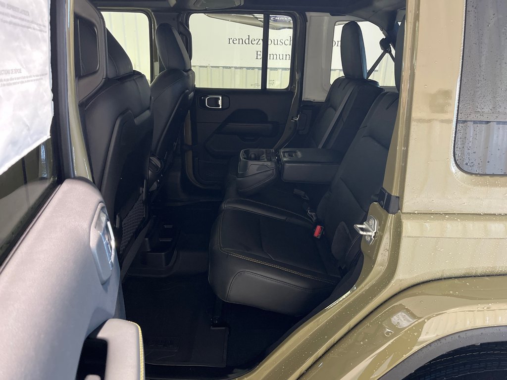 2026 Jeep Wrangler 4-Door SAHARA in Grand-Sault and Edmunston, New Brunswick - 9 - w1024h768px
