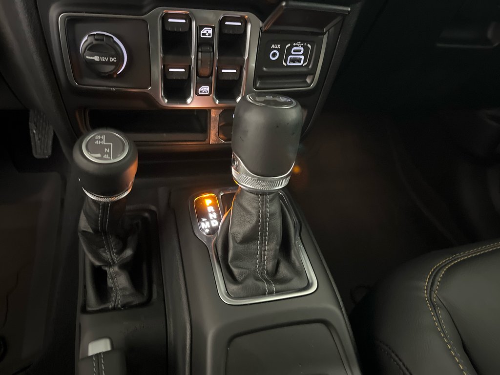 2026 Jeep Wrangler 4-Door SAHARA in Grand-Sault and Edmunston, New Brunswick - 16 - w1024h768px