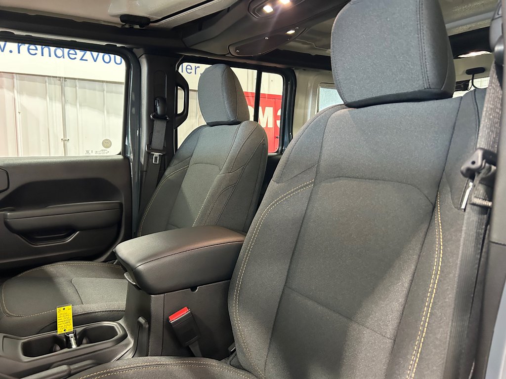 Jeep Wrangler 4-Door WILLYS 2026 à Grand-Sault et Edmunston, Nouveau-Brunswick - 10 - w1024h768px